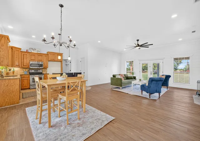Photo 3 of Sale Pending at 101 Dollar Bill Dr, Abilene, TX 79602 | MLS# 21315809 | Listing updated on 2026-10-05