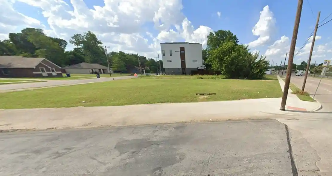 Photo 1 of Land for sale at 2709 Childs St, Dallas, TX 75203 | MLS# 21304916 | Listing updated on 2026-06-30