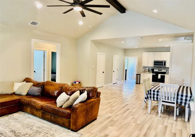 Photo 3 of Single family home for sale at 819 Arkansas River Dr, Granbury, TX 76048 | MLS# 21315478 | Listing updated on 2026-08-22