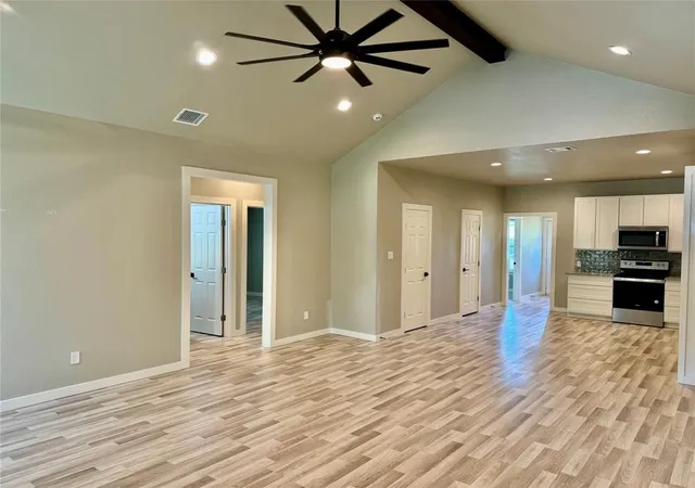 Photo 3 of Single family home for sale at 819 Arkansas River Dr, Granbury, TX 76048 | MLS# 21315478 | Listing updated on 2026-08-22