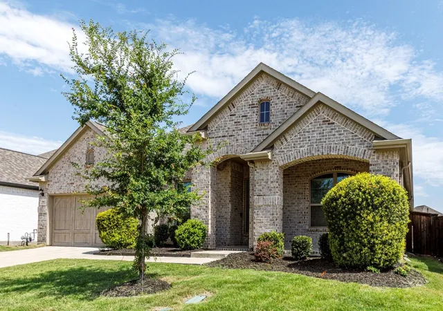 Homes for sale in Oak Point, TX | 9613 Boulder Point Rd, Oak Point, TX 75068 | MLS# 21315817