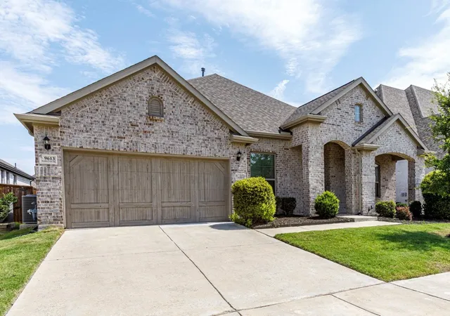 Homes for sale in Oak Point, TX | 9613 Boulder Point Rd, Oak Point, TX 75068 | MLS# 21315817