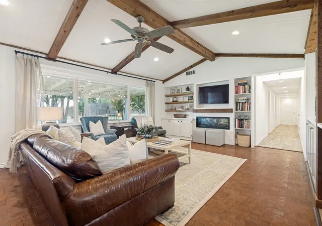 Photo 4 of Sale Pending at 2601 Sherri Ln, Flower Mound, TX 75028 | MLS# 21316392 | Listing updated on 2026-08-28