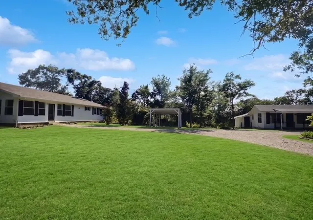 Photo 1 of Single family home for sale at 4078 Fm121, Van Alstyne, TX 75495 | MLS# 21315116 | Listing updated on 2026-08-26