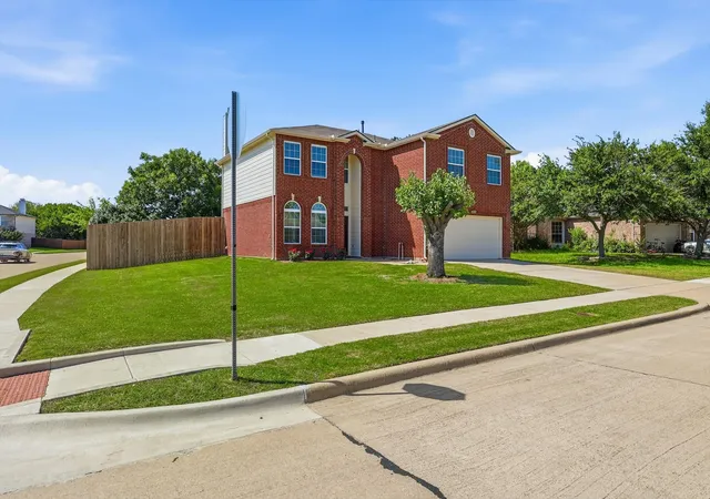 Photo 1 of Single family home for sale at 8012 Clear River Ln, Denton, TX 76210 | MLS# 21316117 | Listing updated on 2026-08-31