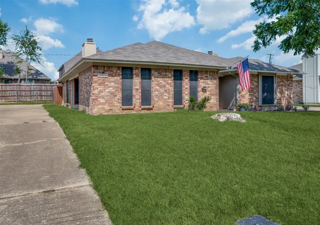 Photo 1 of Townhouse for sale at 6913 Sierr Dr, North Richland Hills, TX 76180 | MLS# 21316472 | Listing updated on 2026-07-09
