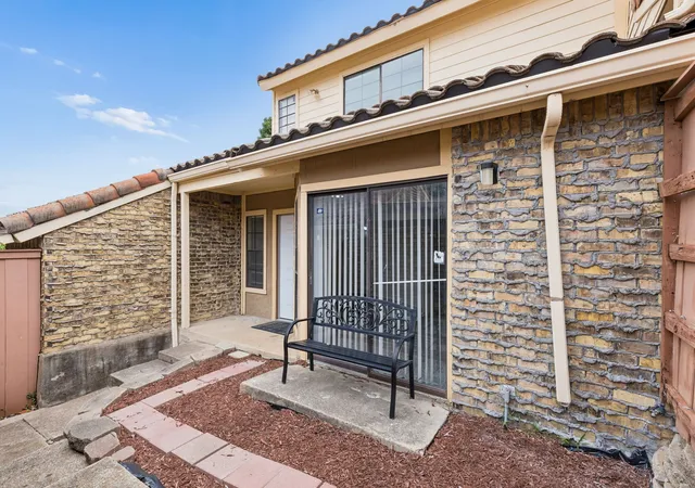 2nd image of 4236 Cuesta Dr, Irving, TX 75038 | MLS# 21316088