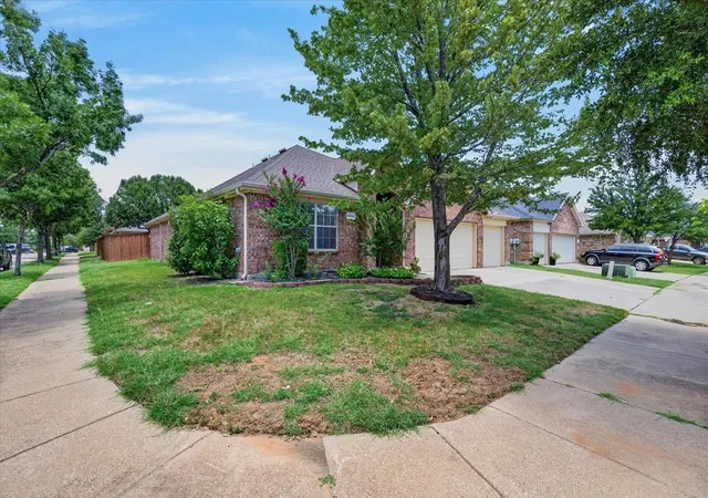Photo 1 of Single family home for sale at 4034 Heavenly Wy, Heartland, TX 75126 | MLS# 21314471 | Listing updated on 2026-09-02