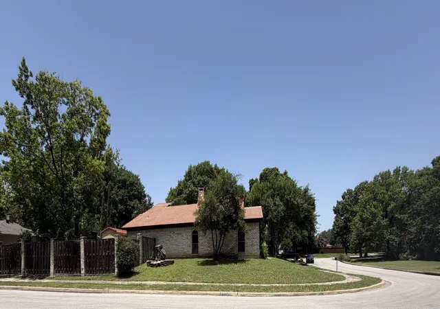Photo 3 of Sale Pending at 2510 Brookcrest Dr, Garland, TX 75040 | MLS# 21316517 | Listing updated on 2026-08-20
