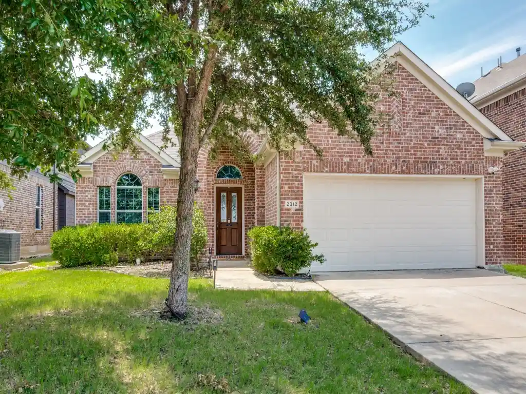 Photo 1 of Single family home for sale at 2312 Fountain Gate Dr, Little Elm, TX 75068 | MLS# 21308361 | Listing updated on 2026-10-24