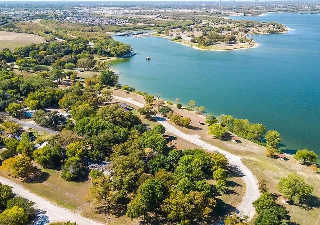Photo 2 of Single family home for sale at 112 Plainview Dr, Wylie, TX 75098 | MLS# 21316693 | Listing updated on 2026-07-09