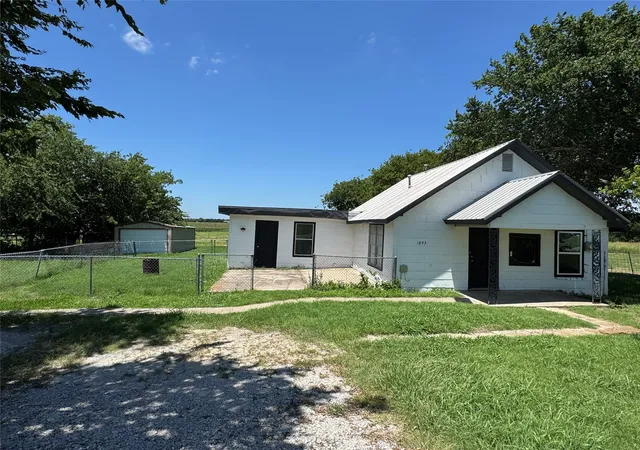 Homes for sale in Muenster, TX | 1893 Fm 1198, Muenster, TX 76252 | MLS# 21315778