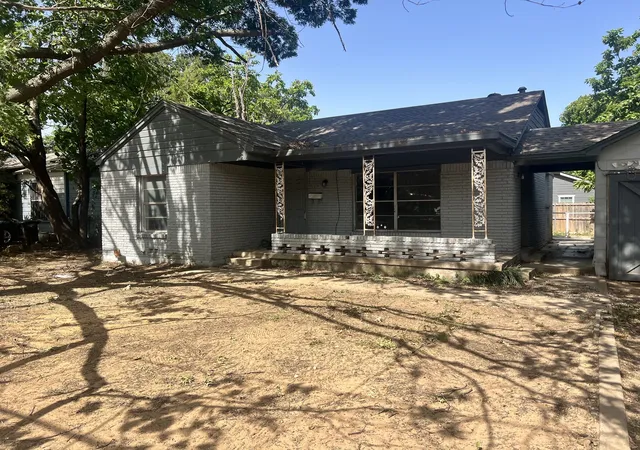 Photo 2 of Sale Pending at 1107 Wayne St, Fort Worth, TX 76117 | MLS# 21316143 | Listing updated on 2026-08-14