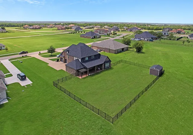 Photo 30 of Single family home for sale at 1618 Pebble Beach Ln, Cedar Hill, TX 75104 | MLS# 21317039 | Listing updated on 2026-08-22