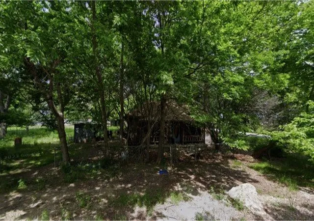 1st image of 101 Munson St, Bells, TX 75414 | MLS# 21317043