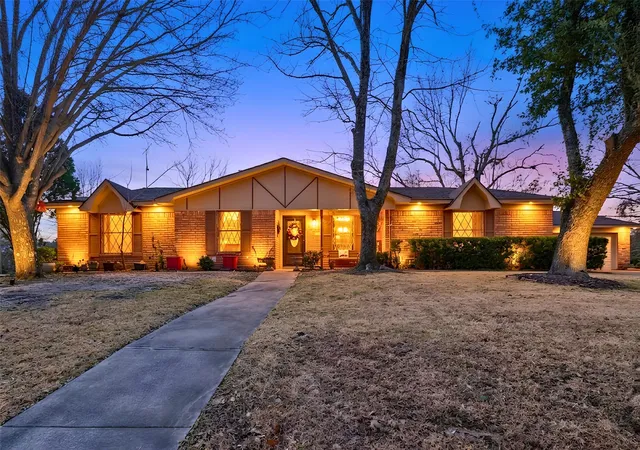 Photo 1 of Single family home for sale at 703 Amy St, Canton, TX 75103 | MLS# 21317049 | Listing updated on 2026-08-22