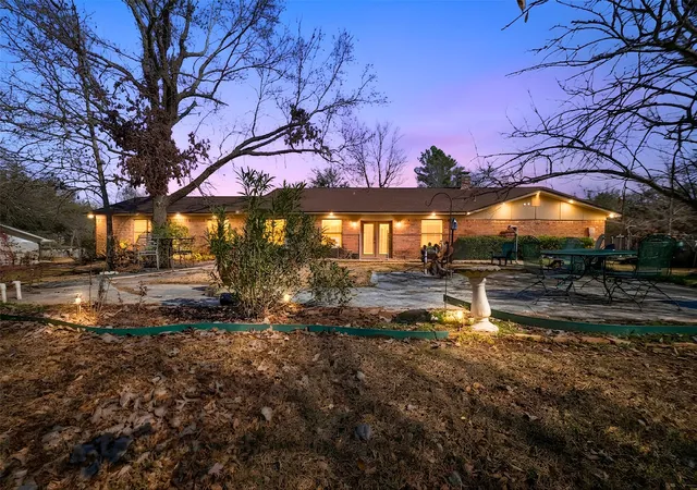 Photo 3 of Single family home for sale at 703 Amy St, Canton, TX 75103 | MLS# 21317049 | Listing updated on 2026-08-22