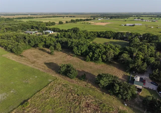 Photo 2 of Land for sale at Lot 4 Mcfarlin Rd, Collinsville, TX 76233 | MLS# 21317081 | Listing updated on 2026-08-24
