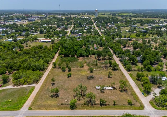 Homes for sale in Cisco, TX | 407 W 14Th St, Cisco, TX 76437 | MLS# 21317098