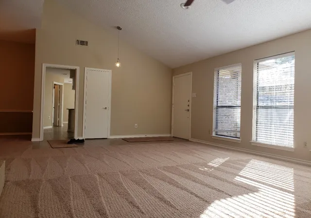 5th image of 1307 Boardwalk St, Arlington, TX 76011 | MLS# 21317131
