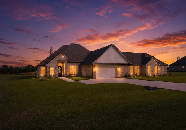 Photo 1 of Single family home for sale at 1060 Grison Cir, Corsicana, TX 75109 | MLS# 21316984 | Listing updated on 2026-08-23