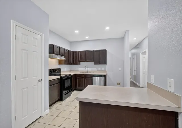 Photo 3 of Sale Pending at 4718 Jamaica St, Dallas, TX 75210 | MLS# 21311884 | Listing updated on 2026-08-09