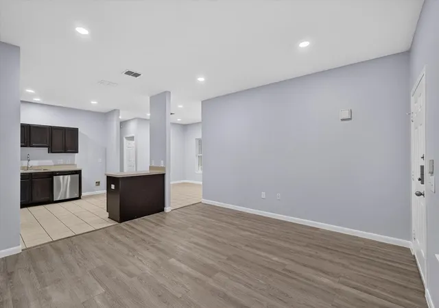 Homes for sale in Dallas, TX | 4718 Jamaica St, Dallas, TX 75210 | MLS# 21311884