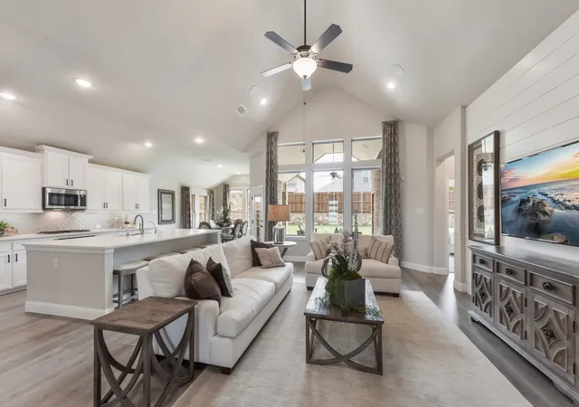 Photo 4 of Single family home for sale at 4209 Equine Dr, Joshua, TX 76058 | MLS# 21316935 | Listing updated on 2026-08-25