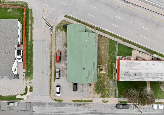 1st image of 3525 Colonial Ave, Dallas, TX 75215 | MLS# 21309010