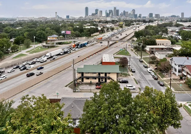 3rd image of 3525 Colonial Ave, Dallas, TX 75215 | MLS# 21309010