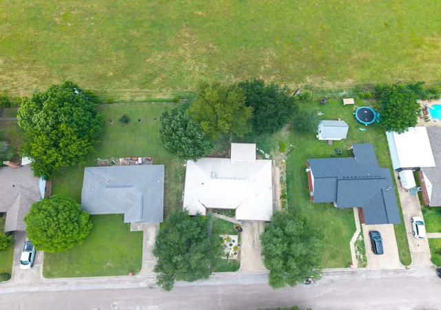 Photo 30 of Single family home for sale at 812 Crestline Dr, Mexia, TX 76667 | MLS# 21316077 | Listing updated on 2026-07-21