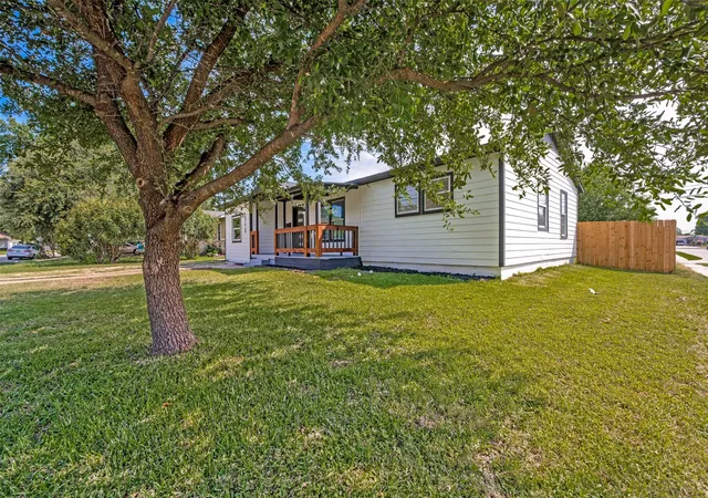 Homes for sale in Irving, TX | 1712 Milner Rd, Irving, TX 75061 | MLS# 21316850