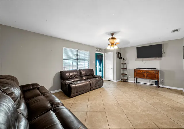 Homes for sale in Robinson, TX | 1002 Caron St, Robinson, TX 76706 | MLS# 21316201