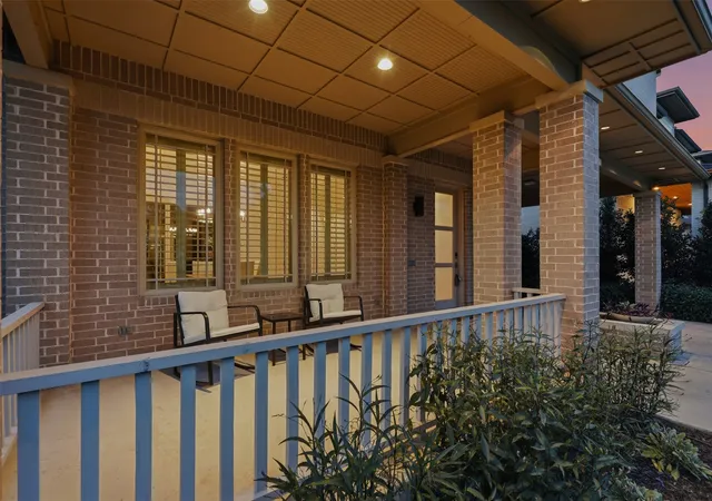 Photo 3 of Single family home for sale at 5211 Miller Ave, Dallas, TX 75206 | MLS# 21307627 | Listing updated on 2026-08-22
