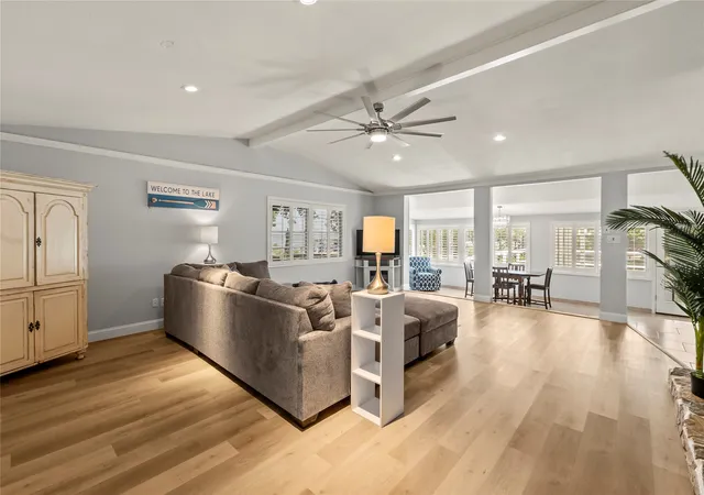 Photo 3 of Single family home for sale at 110 Henderson Harbor Cir, Mabank, TX 75156 | MLS# 21314127 | Listing updated on 2026-07-22