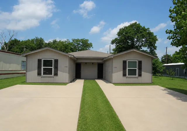 Homes for sale in Bellmead, TX | 4716 Iowa St, Bellmead, TX 76705 | MLS# 21309687