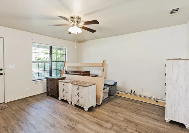 Homes for sale in Bowie, TX | 907 N Lamb St, Bowie, TX 76230 | MLS# 21315735