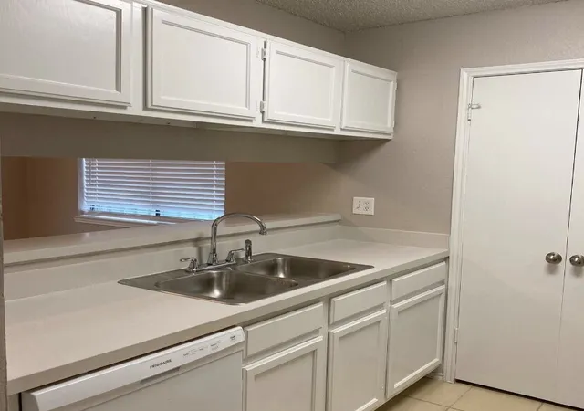 Photo 3 of Single family home for sale at 5027 Clover Haven St, Dallas, TX 75227 | MLS# 21317369 | Listing updated on 2026-08-22