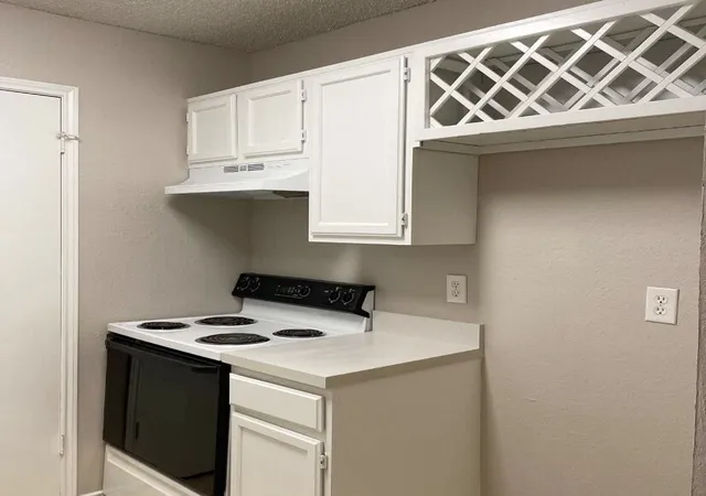 Photo 3 of Single family home for sale at 5027 Clover Haven St, Dallas, TX 75227 | MLS# 21317369 | Listing updated on 2026-08-22