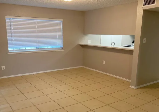 Photo 4 of Single family home for sale at 5027 Clover Haven St, Dallas, TX 75227 | MLS# 21317369 | Listing updated on 2026-08-22
