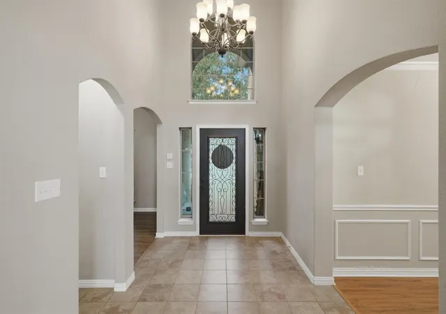 Photo 3 of Single family home for sale at 328 Tioga St, Burleson, TX 76028 | MLS# 21316109 | Listing updated on 2026-08-22