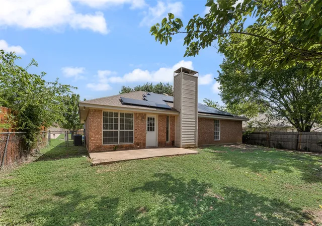 Homes for sale in Glenn Heights, TX | 220 Hollywood Dr, Glenn Heights, TX 75154 | MLS# 21317391