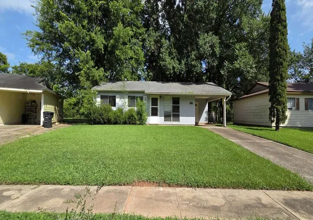 Photo 1 of Sale Pending at 3404 Bistineau Dr, Bossier City, LA 71112 | MLS# 21317413 | Listing updated on 2026-09-22