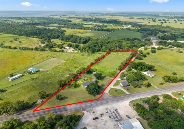 Homes for sale in Corsicana, TX | 101 Se County Road 2240, Corsicana, TX 75109 | MLS# 21317243