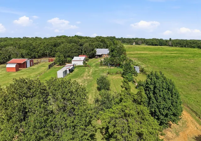 Homes for sale in Collinsville, TX | 7277 W Line Rd, Collinsville, TX 76233 | MLS# 21310341
