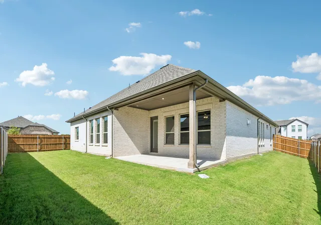 Photo 30 of Single family home for sale at 417 Rivers Edge Dr, Waxahachie, TX 75167 | MLS# 21317060 | Listing updated on 2026-10-07