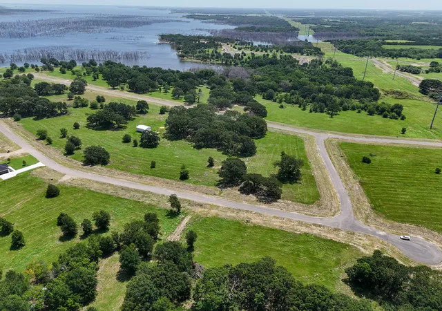 Photo 4 of Land for sale at 280 Shoreline Dr, Dodd City, TX 75438 | MLS# 21317462 | Listing updated on 2026-08-22