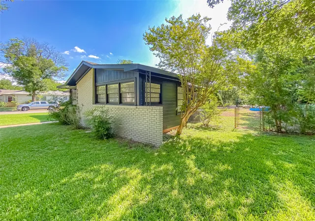 Homes for sale in Abilene, TX | 1201 Albany St, Abilene, TX 79605 | MLS# 21317323