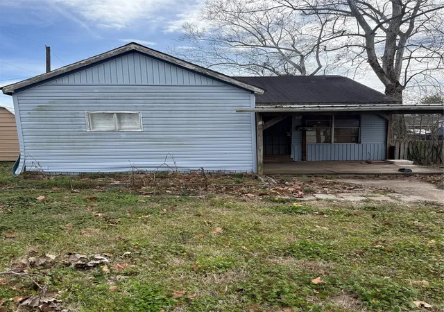 Photo 1 of Single family home for sale at 116 Lillian St, Bossier City, LA 71111 | MLS# 21317542 | Listing updated on 2026-07-07