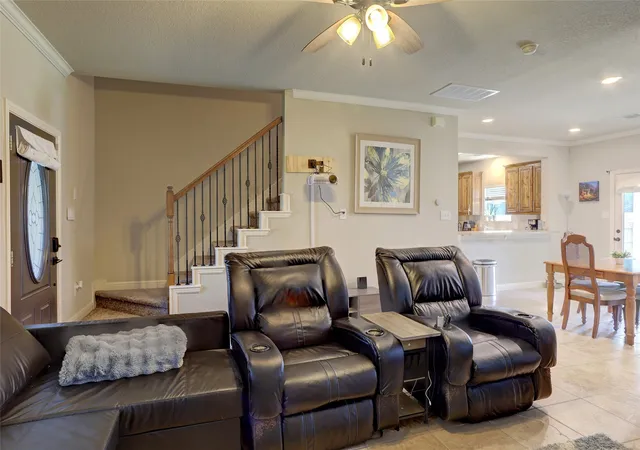 5th image of 751 N Sherman Ave, Van Alstyne, TX 75495 | MLS# 21316294